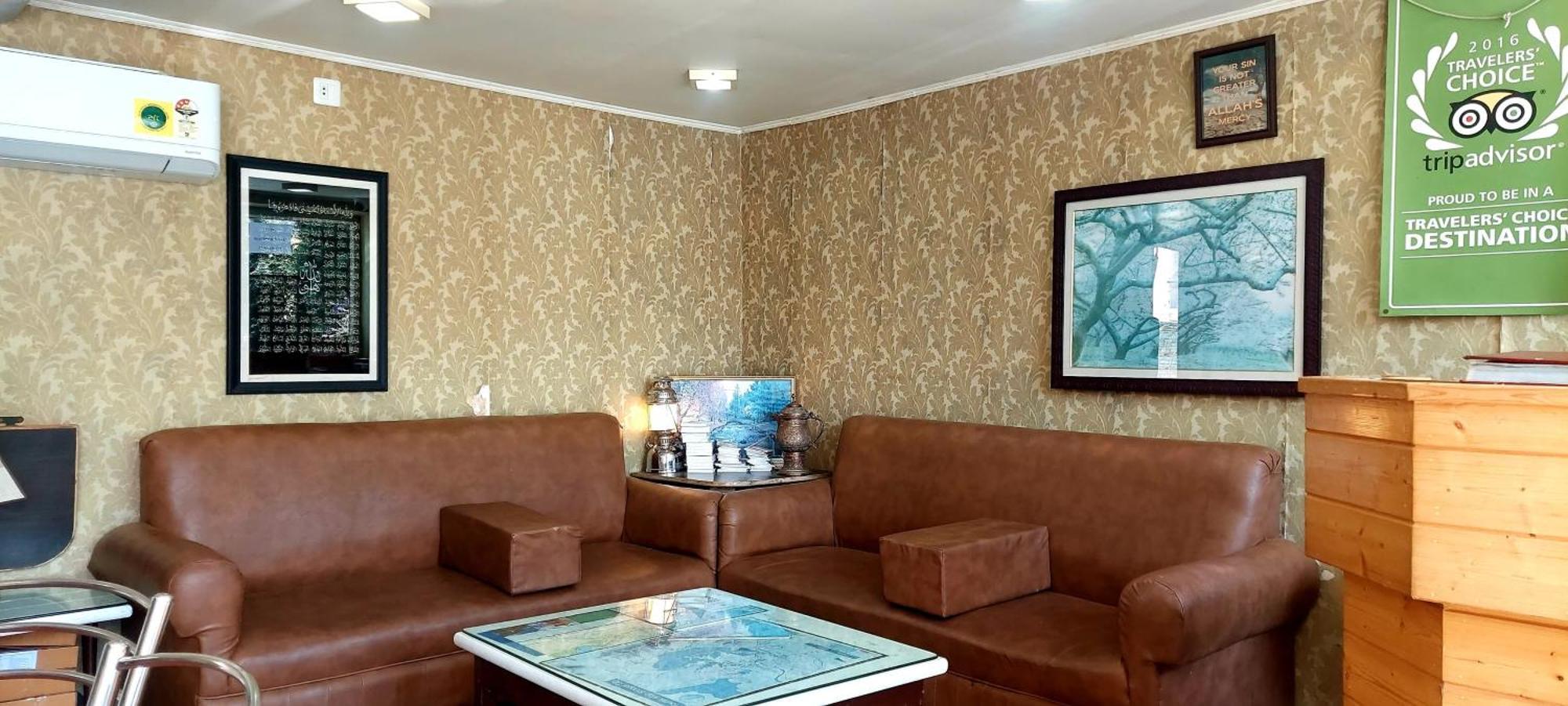 Ikraam Inn Bed&Breakfast Srinagar  Bagian luar foto