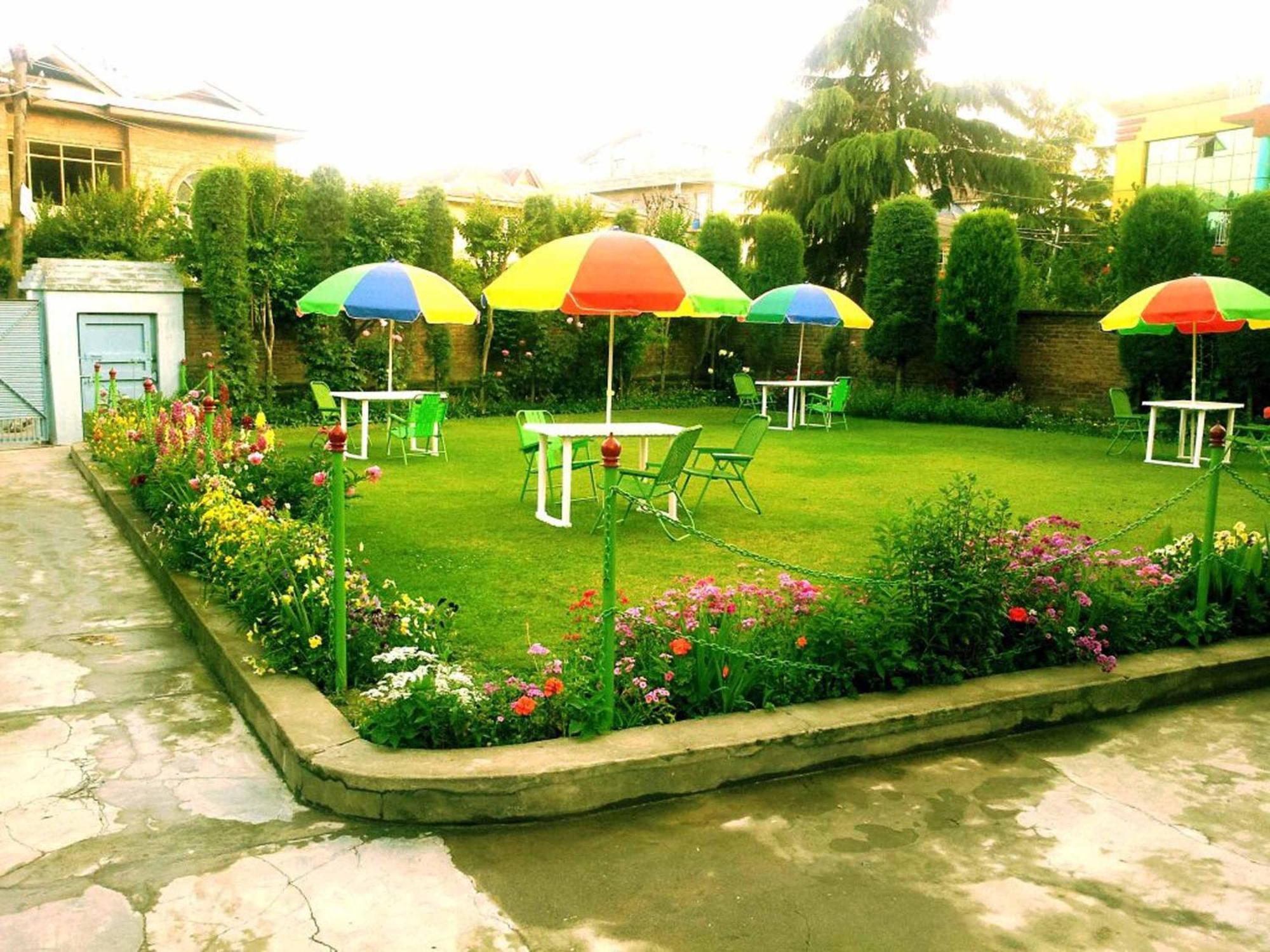 Ikraam Inn Bed&Breakfast Srinagar  Bagian luar foto